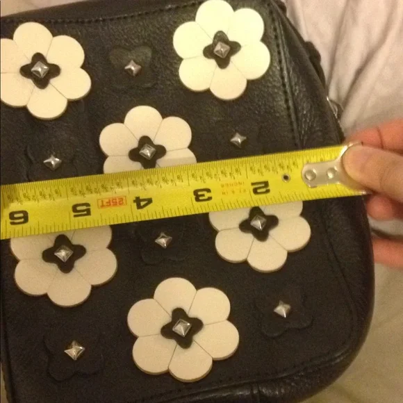 Rebecca Minkoff Black and Cream Crossbody Bag - Picture 11 of 12